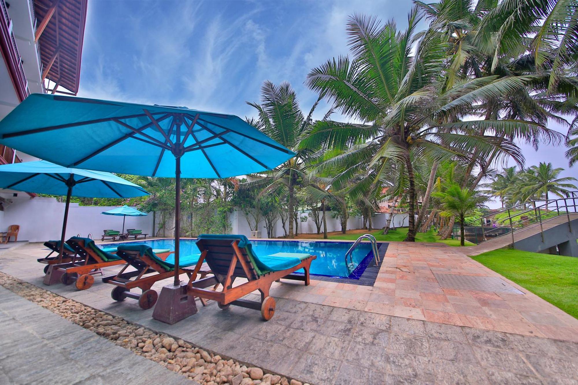 Rockside Beach Resort Bentota Buitenkant foto